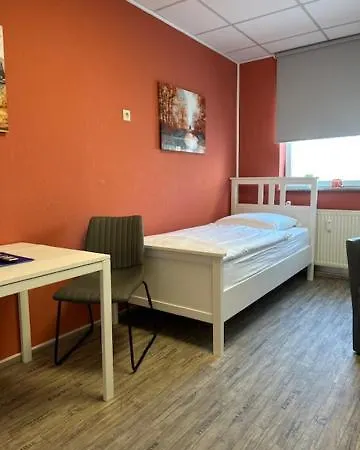 Apartamento Hostel Apartment *