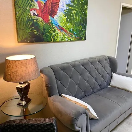 Apartamento Hostel Apartment *