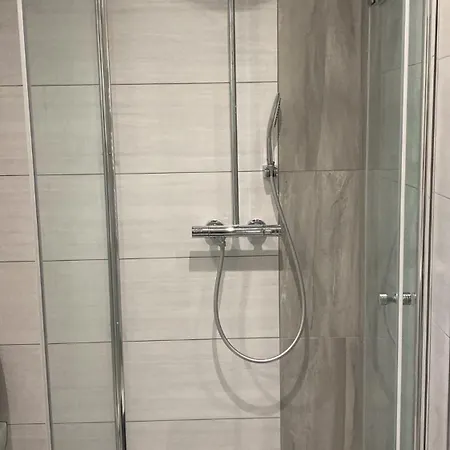 アパート Hostel Apartment