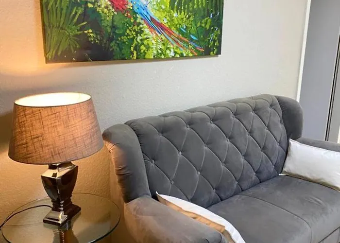 Apartamento Hostel Apartment *